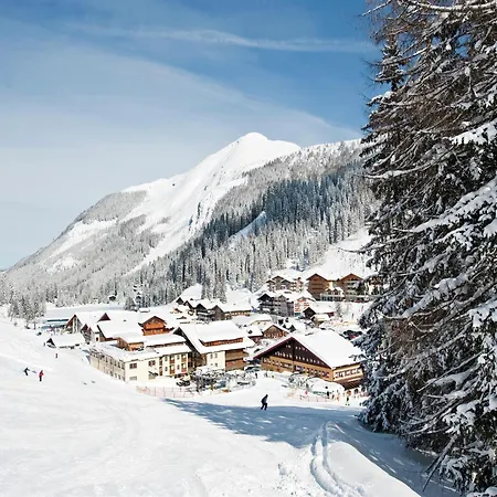 In Altenmarkt Near Lifts, Cleaning Included Altenmarkt im Pongau