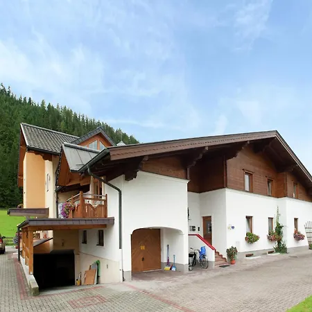 Lejlighed In Altenmarkt Near Lifts, Cleaning Included