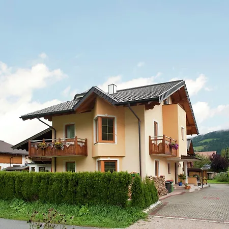 In Altenmarkt Near Lifts, Cleaning Included * Altenmarkt im Pongau